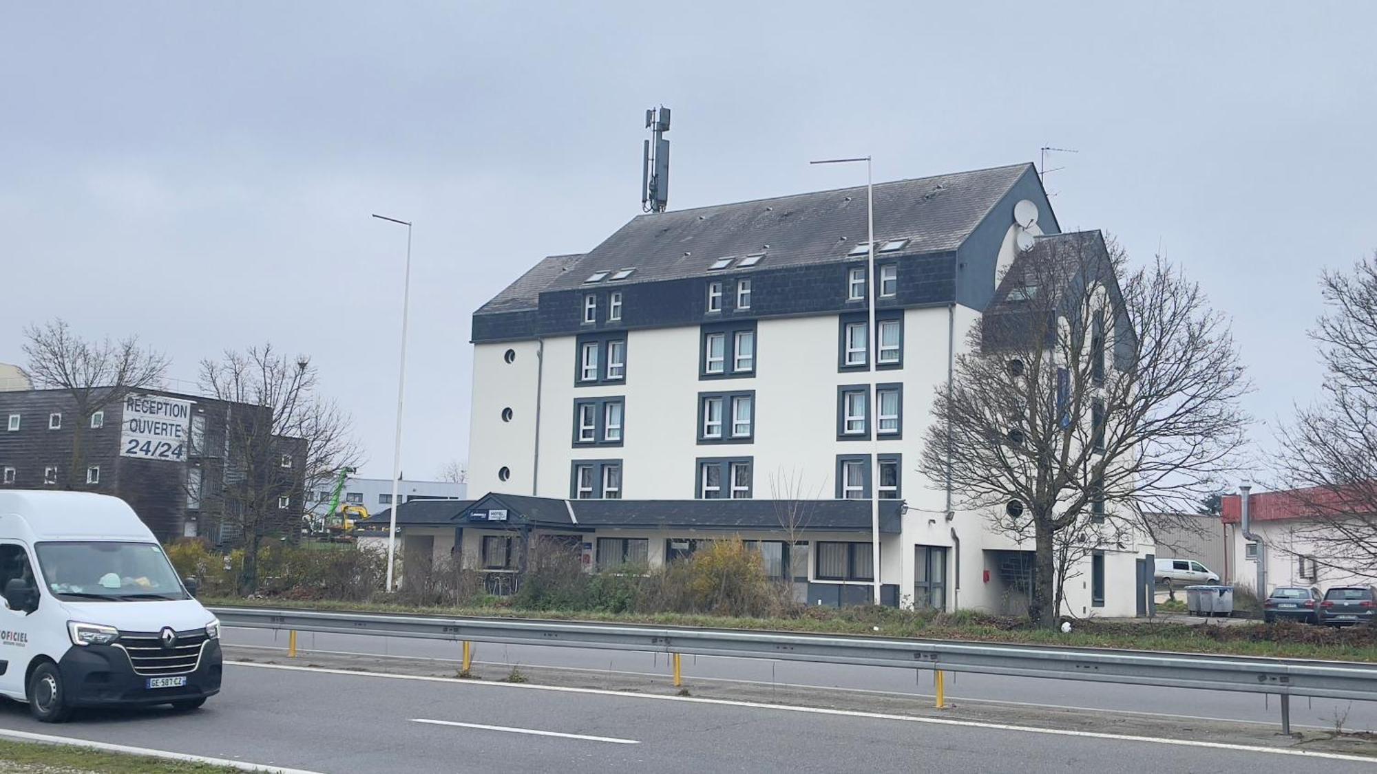 The Originals City, Hotel Orleans Nord Saran Exterior foto
