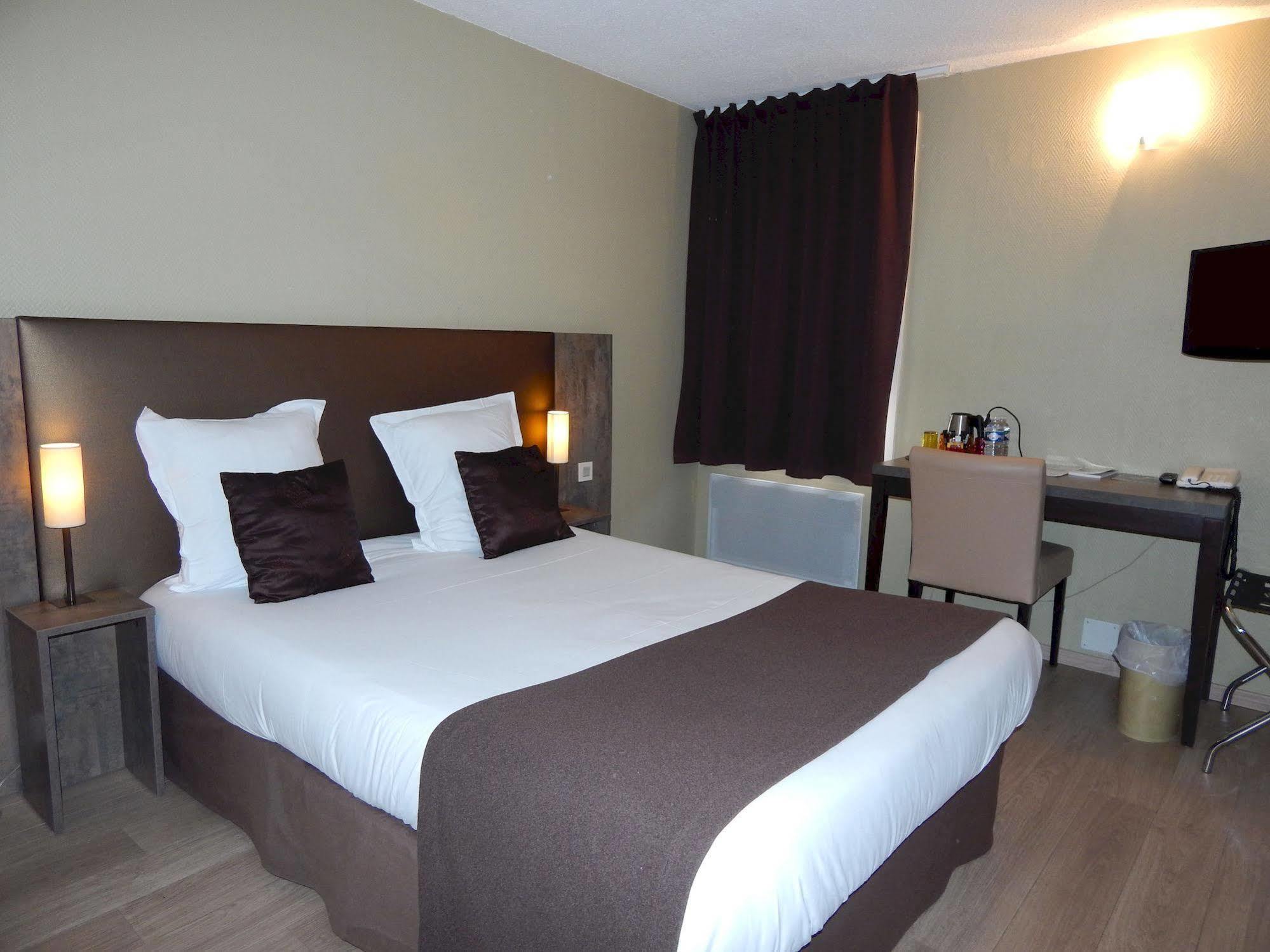 The Originals City, Hotel Orleans Nord Saran Exterior foto